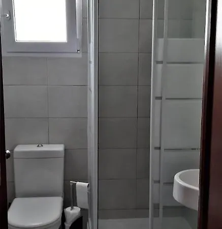 Adamas Bed & Breakfast *