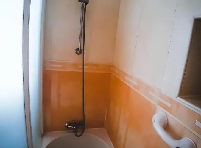 Adamas Πόντα Ντελγκάντα